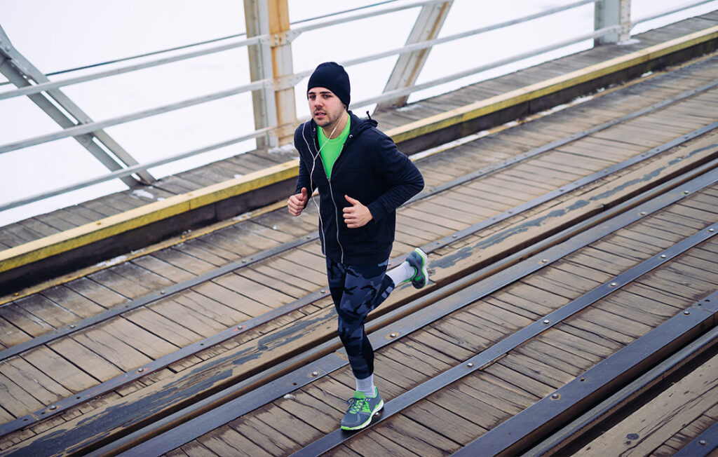 Marathonläufer Tom der dank Laufcoach und Zielsetzung seine Marathonzeit verbessert hat